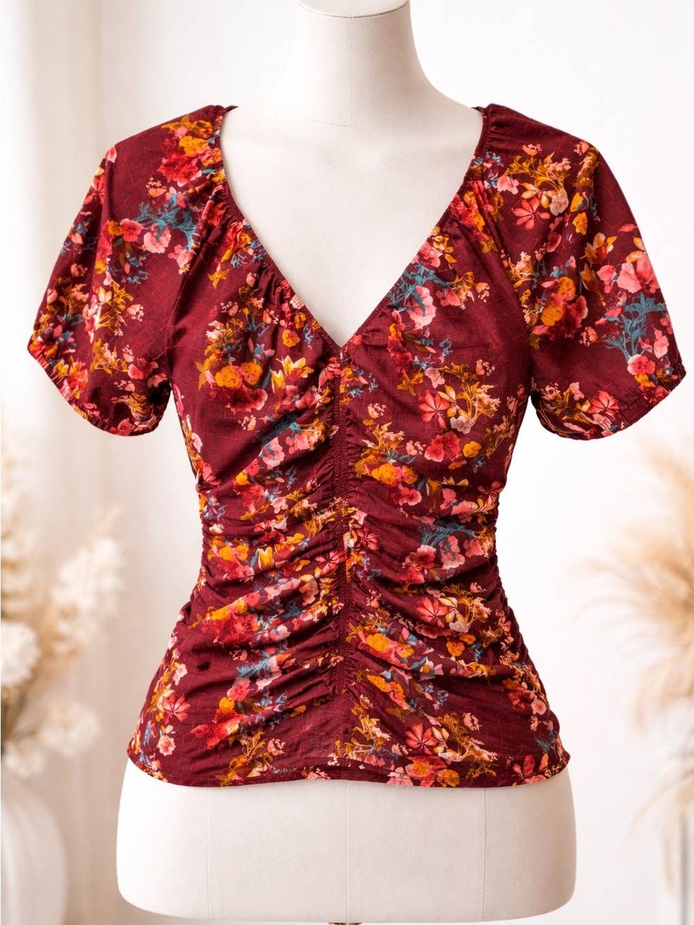 White House Black Market Women's Fitted Ruched V-Neck Top - Burgundy